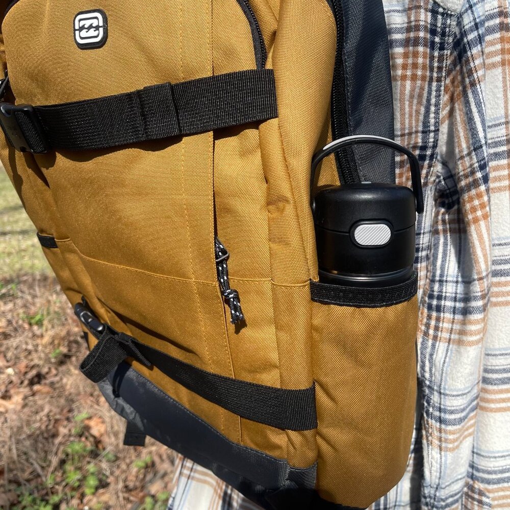 NWT Unisex O/S Camel/Black Billabong Chief Comm Backpack